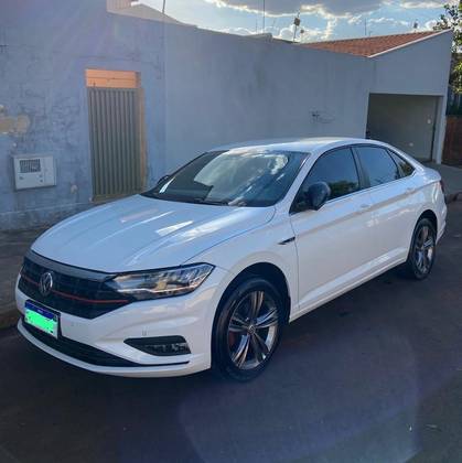 VOLKSWAGEN JETTA 1.4 250 TSI TOTAL FLEX R-LINE TIPTRONIC VOLKSWAGEN JETTA 1.4 250 TSI TOTAL FLEX R-LINE TIPTRONIC